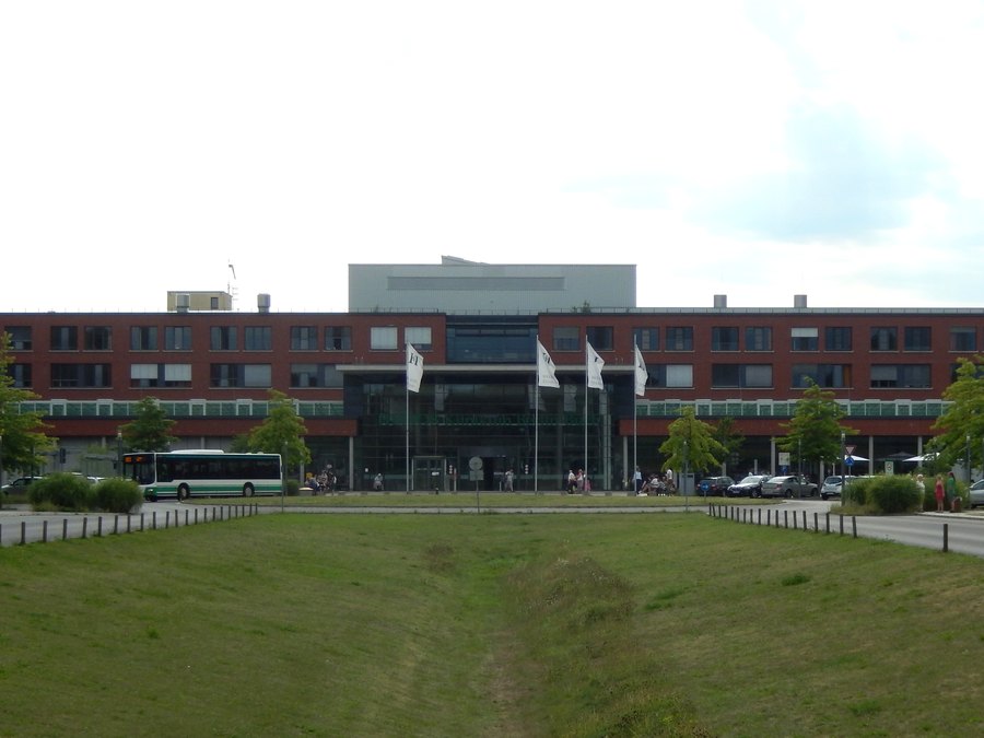 A Helios Klinikum Berlin-Buch főépülete